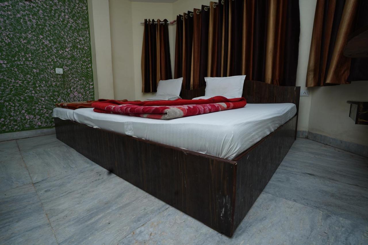 Hotel Hari Home Udaipur Exteriör bild